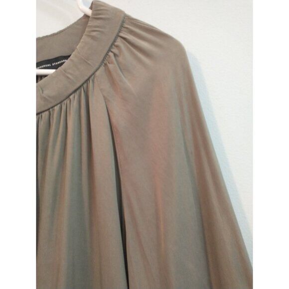 Universal Standard Patricia Blouse Drapy Relaxed Olive Green Top - L (22/24) - Picture 4 of 8